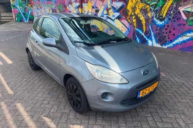 Ford Ka (2011) thumbnail 2