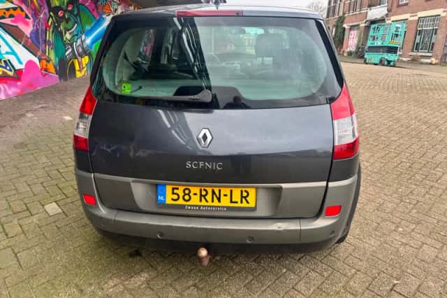 Renault Scénic (2005) thumbnail 5