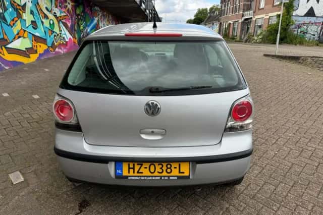 Volkswagen Polo (2002) thumbnail 5