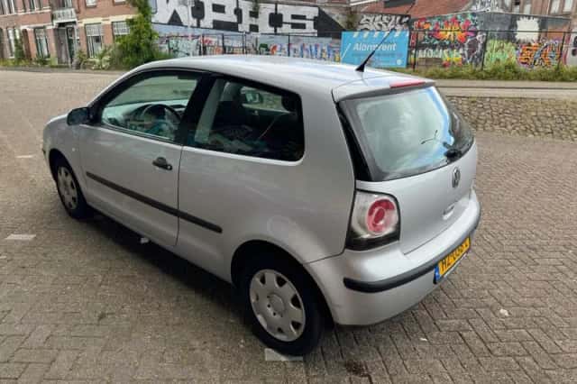 Volkswagen Polo (2002) thumbnail 6