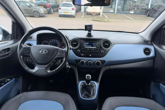Hyundai i10 (2014) thumbnail 2