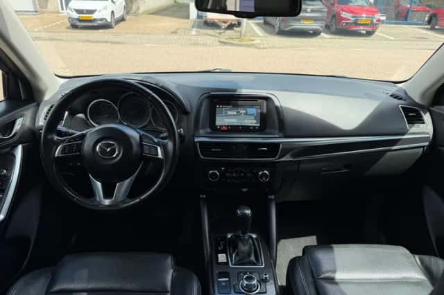 Mazda CX-5 (2016) thumbnail 2