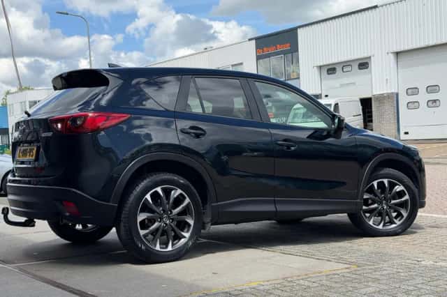 Mazda CX-5 (2016) thumbnail 3