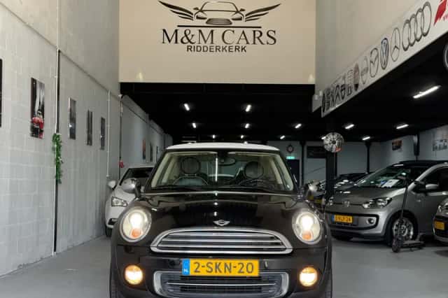 MINI Cooper (2012) thumbnail 5