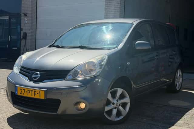 Nissan Note (2011) thumbnail 1