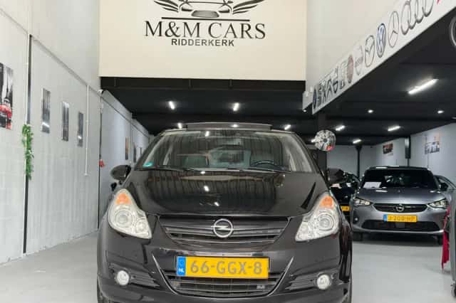 Opel Corsa (2008) thumbnail 5