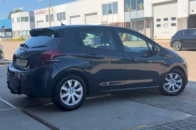 Peugeot 208 (2018) thumbnail 3