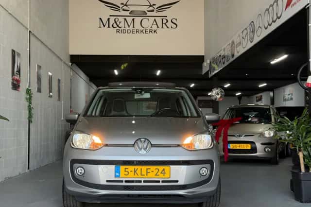Volkswagen Up! (2013) thumbnail 5