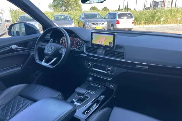 Audi Q5 (2020) thumbnail 2