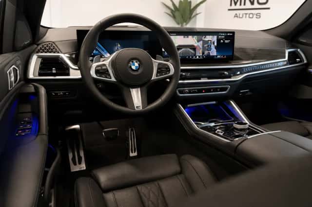 BMW X6 (2024) thumbnail 2