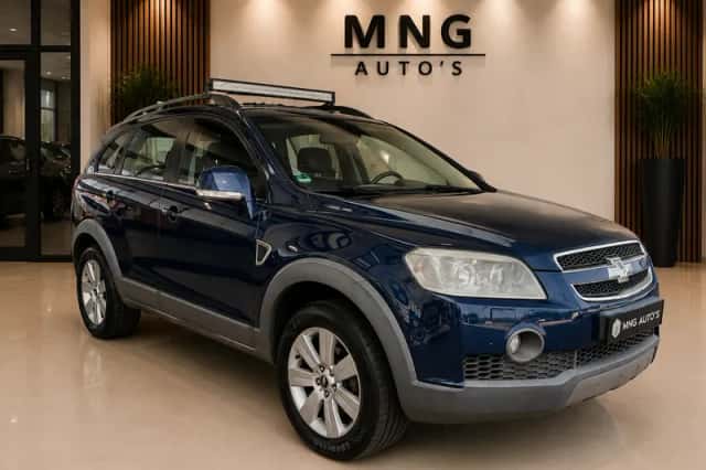 Chevrolet Captiva (2008) thumbnail 4