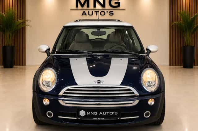 MINI Cooper (2006) thumbnail 6