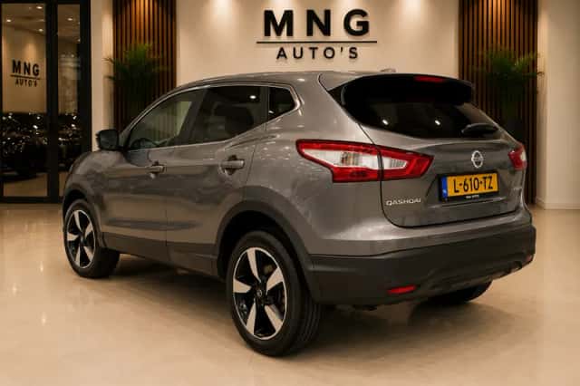 Nissan Qashqai (2015) thumbnail 3