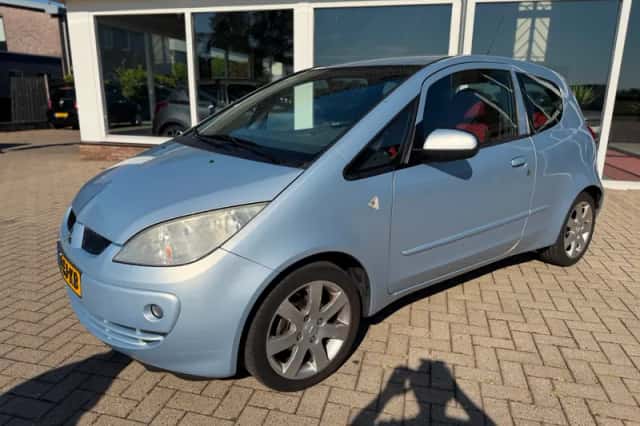 Mitsubishi Colt (2006) thumbnail 6
