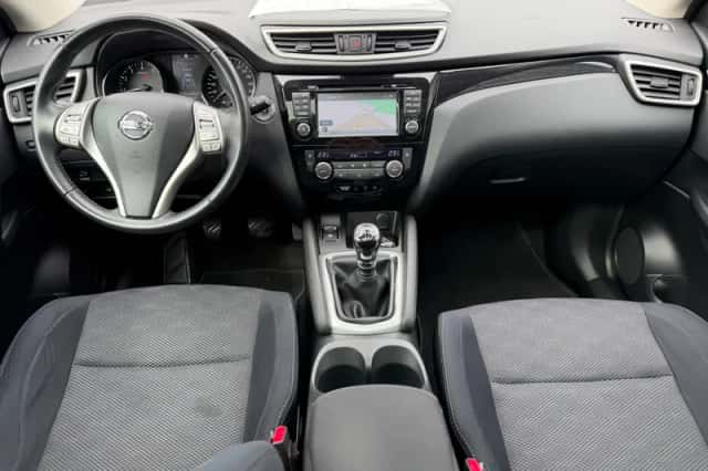 Nissan Qashqai (2014) thumbnail 3