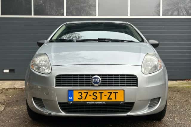 Fiat Punto (2006) thumbnail 3