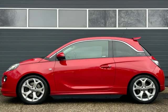Opel Adam (2017) thumbnail 3