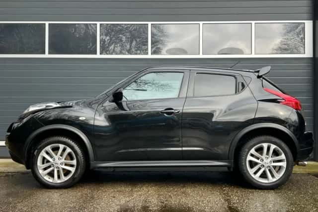 Nissan Juke (2012) thumbnail 3