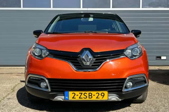 Renault Captur (2014) thumbnail 4