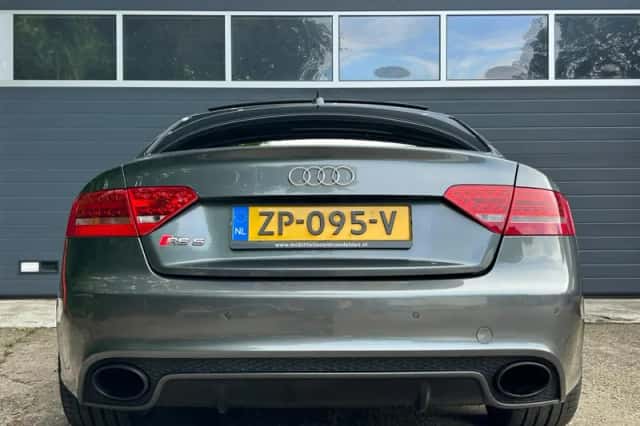 Audi RS 5 (2011) thumbnail 3