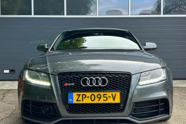 Audi RS 5 (2011) thumbnail 5