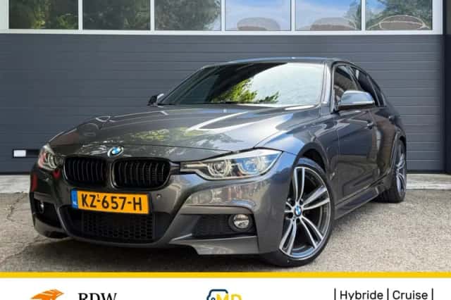 BMW 3-Serie (2016) thumbnail 1