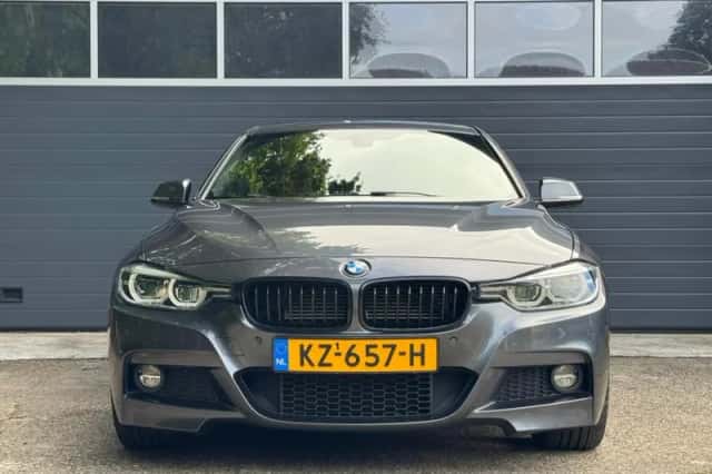 BMW 3-Serie (2016) thumbnail 6