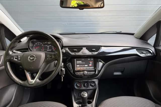 Opel Corsa (2016) thumbnail 2