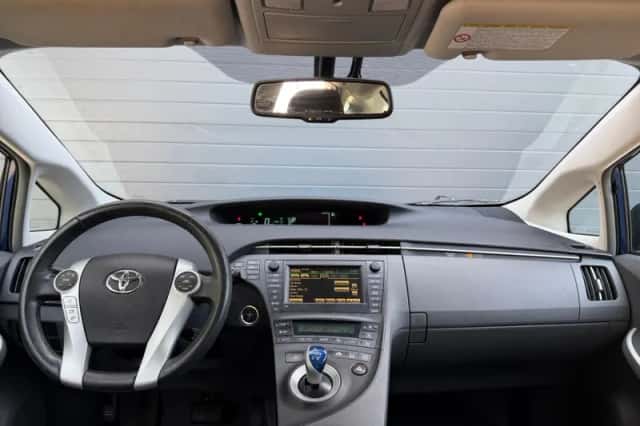 Toyota Prius (2009) thumbnail 2
