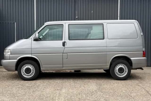Volkswagen Transporter (1999) thumbnail 5