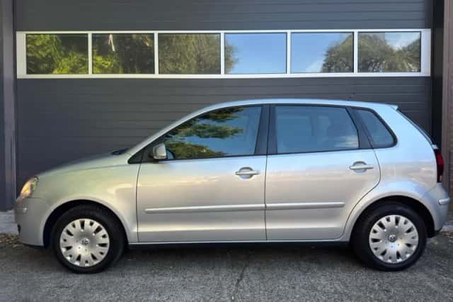 Volkswagen Polo (2008) thumbnail 5