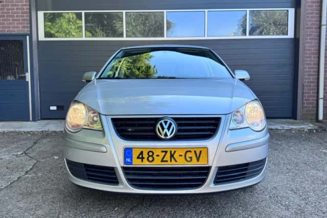 Volkswagen Polo (2008) thumbnail 6