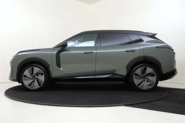 Lynk & Co 08 (2026) thumbnail 2