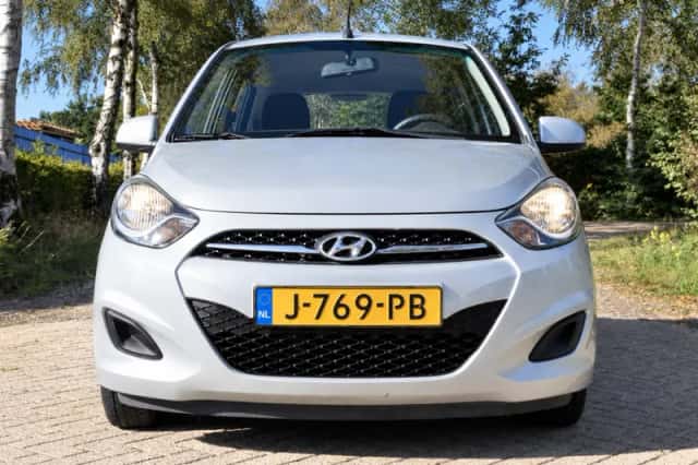Hyundai i10 (2013) thumbnail 3