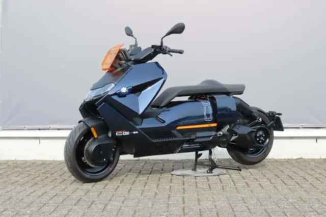 BMW CE 04 (2024) thumbnail 2