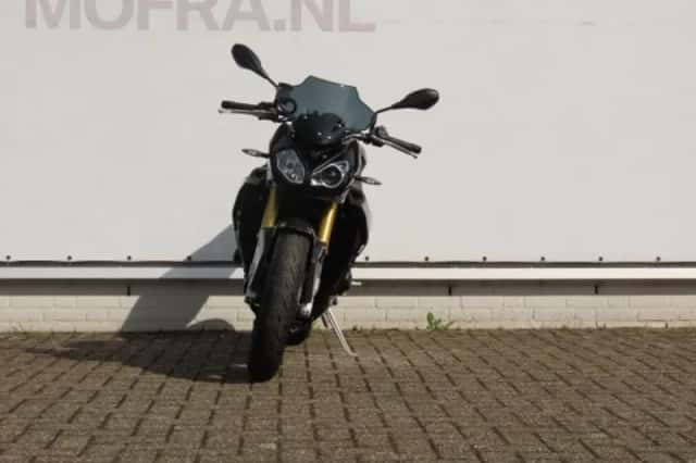 BMW S 1000 R (2018) thumbnail 3