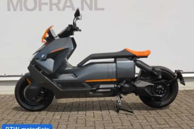 BMW CE 04 (2023) thumbnail 1