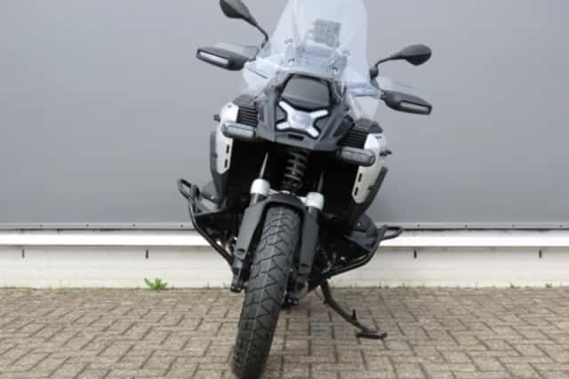 BMW R 1300 GS Adventure (2024) thumbnail 3