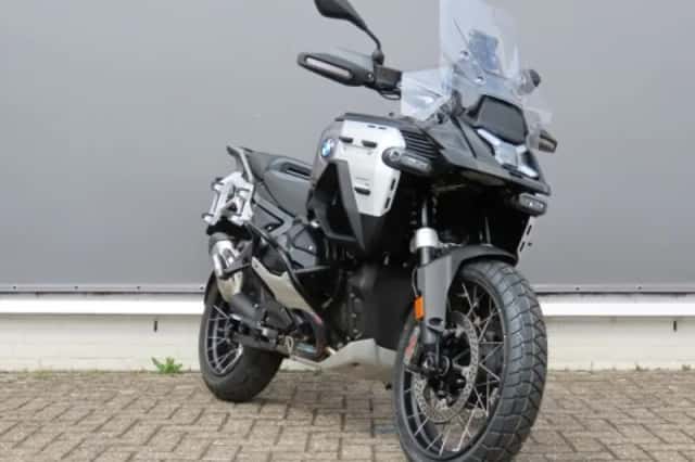 BMW R 1300 GS Adventure (2024) thumbnail 4