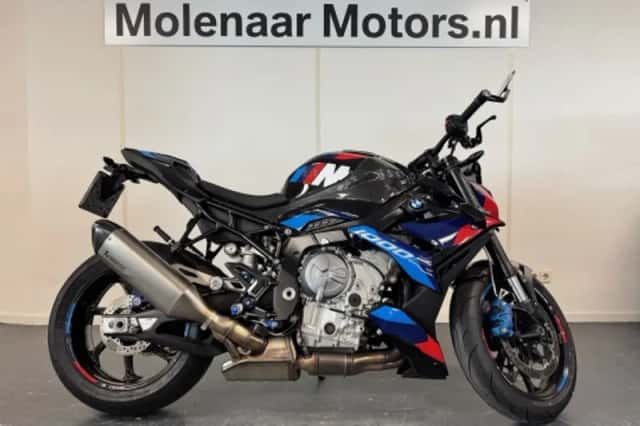 BMW M 1000 R (2023) thumbnail 1