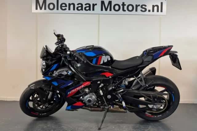 BMW M 1000 R (2023) thumbnail 2