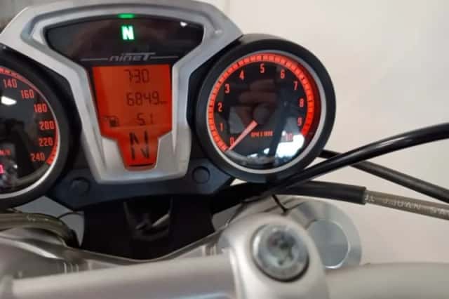 BMW R nineT (2014) thumbnail 5