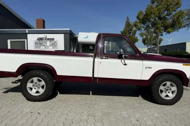 Ford F-150 (1984) thumbnail 2