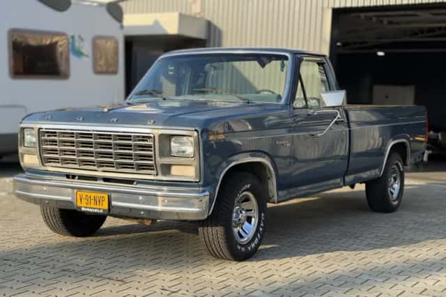 Ford F-100 (1980) thumbnail 2