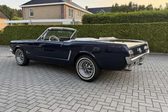 Ford Mustang (1965) thumbnail 4
