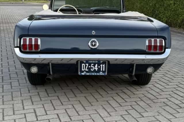 Ford Mustang (1965) thumbnail 6
