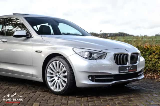 BMW 5-Serie (2009) thumbnail 2