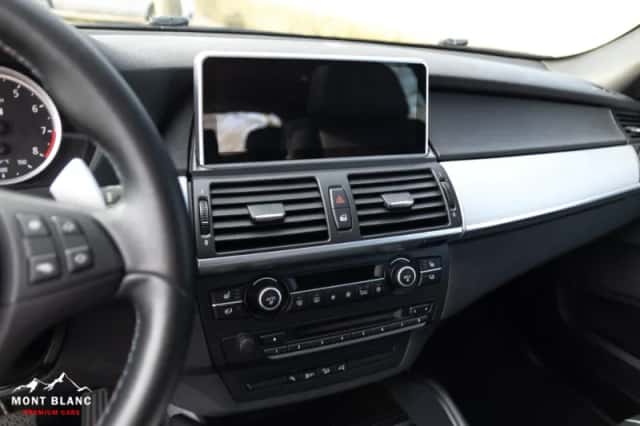 BMW X5m (2011) thumbnail 16