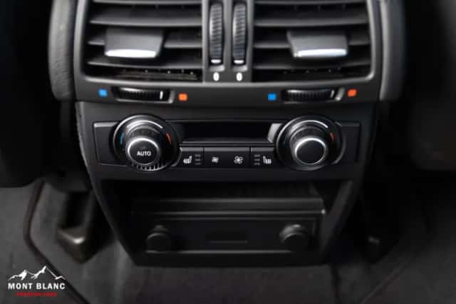 BMW X5m (2011) thumbnail 33