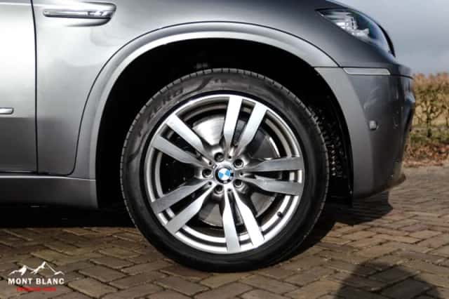 BMW X5m (2011) thumbnail 8